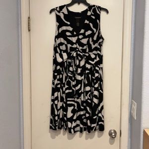 Lane Bryant black and white dress size 14/16